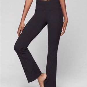 BNWOT Athleta bootcut leggings